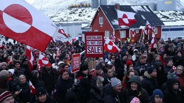 গ্রিনল্যান্ডে যুক্তরাষ্ট্রবিরোধী বিক্ষোভে হাজারো মানুষ