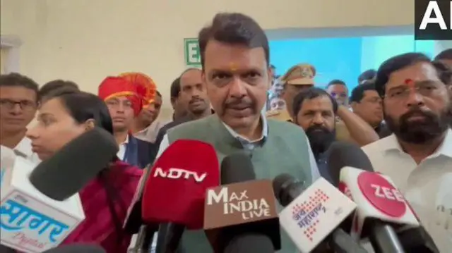 मुख्यमंत्री देवेंद्र फडणवीस