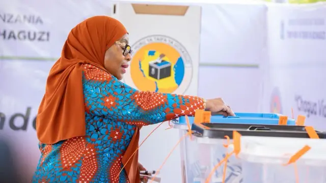 Perezida Samia arimo gutora mu gisagara ca Dodoma