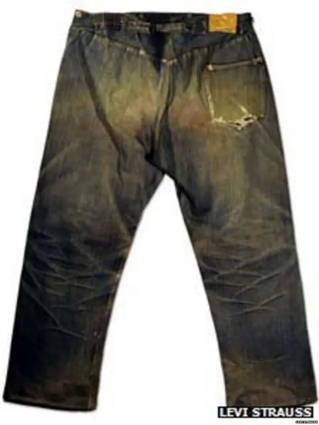 जीन्सची जगातील ही सर्वांत जुनी जोडी 1879 च्या आसपासची आहे.