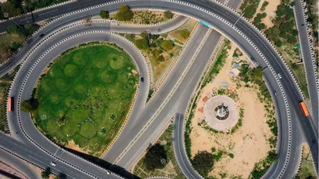 டெல்லி சாலை