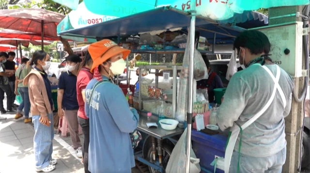 แ﻿ม่ค้าเหล่านี้ไม่ได้ขึ้นค่าแรง