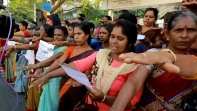 કેરળમાં મહિલાઓની માનવ શ્રૃંખલા