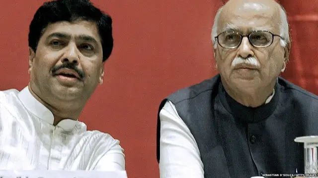 लालकृष्ण अडवाणी आणि प्रमोद महाजन