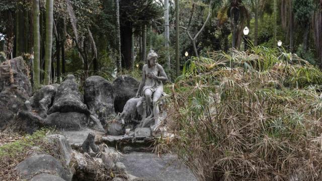 Estátua no parque Jardim da Luz, no centropix bet365 apk downloadSão Paulo