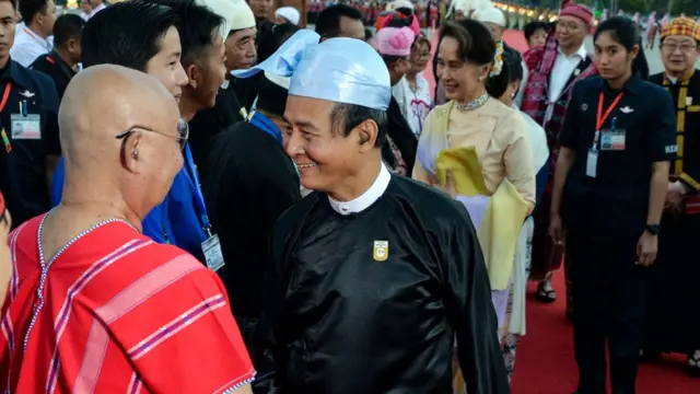 အပစ်ရပ်စာချုပ်အကောင်အထည်ဖော်ရေးအစည်းအဝေး JICM ကို မကျင်းပနိုင်တာ တစ်နှစ်ကျော်နေပြီဖြစ်လို့ အမြန်ဆုံး ကျင်းပလို