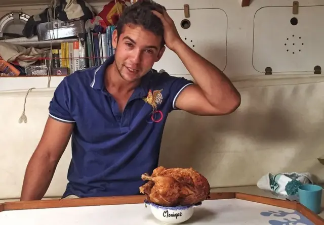 "Não vou mentir, às vezes ela me irrita", diz Guirec sobre Monique