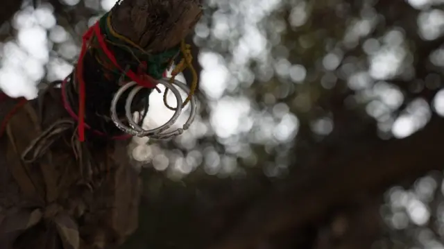 جھنگ میں ہیر کا مزار