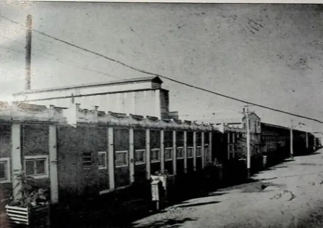 નાનજી કાળીદાસ , નાનજી કાળીદાસ મહેતા , મહેતા ગ્રૂપ , રાજરત્ન , પોરબંદર , યુગાન્ડા , કૅન્યા , ઇસ્ટ આફ્રિકા , ગુજરાત , વેપાર , દરિયાખેડુ , સાહસ , Nanji Kalidas Mehta , બીબીસી ગુજરાતી