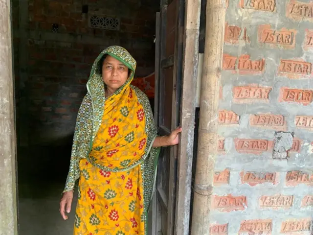 दुलुबी बीबी