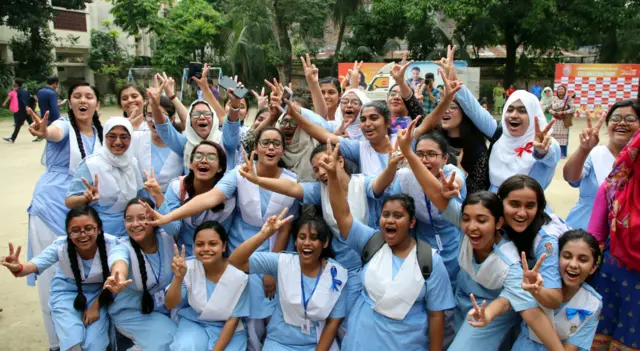  পাশের হার এবং জিপিএ ফাইভের দিক থেকে এগিয়ে আছে নারী শিক্ষার্থীরা