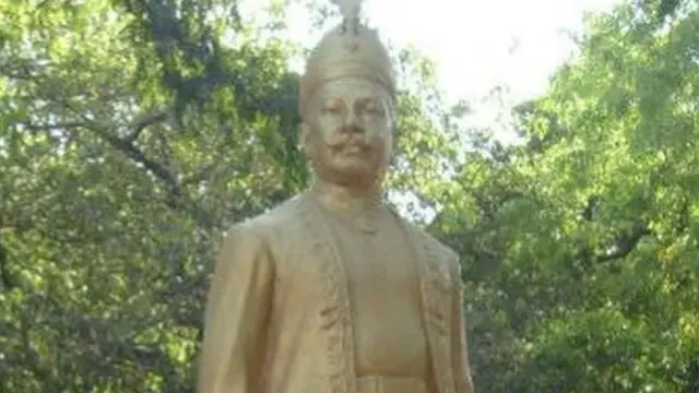 1923లో కేజీహెచ్‌ను అప్పటి మద్రాస్ ముఖ్యమంత్రి పానగల్ రాజా ప్రారంభించారు