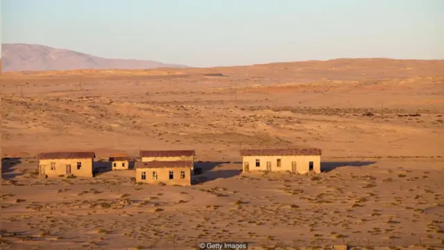 Kolmanskop town