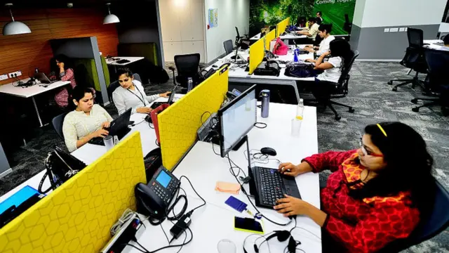 कर्मचारी