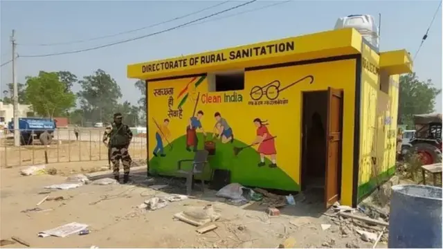 સમારોહ સ્થળ પાકિસ્તાન બૉર્ડરની નજીક છે