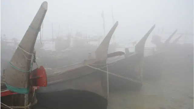 নদী তীরবর্তী এলাকাগুলোয় কুয়াশার তীব্রতা বেশি থাকে।