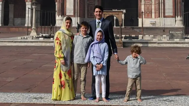 Hadrien oo salaan saaraya