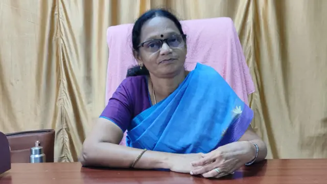 தக்காளியை திருடி விற்பனை