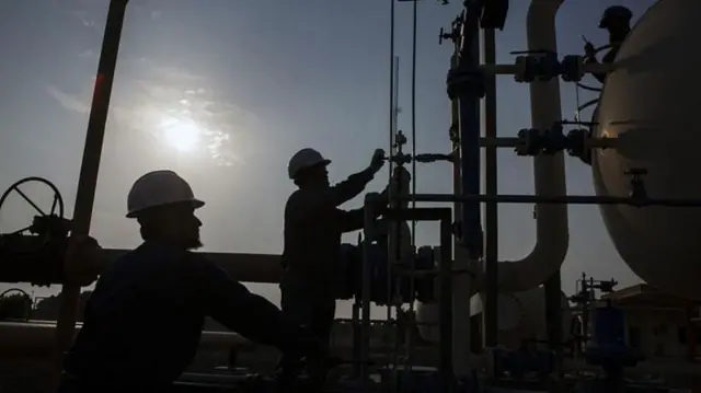 చమురు, పెట్రోలియం