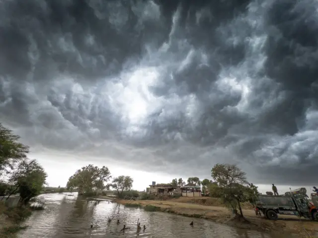 બીબીસી ગુજરાતી, ગુજરાત, બીબીસી, અમદાવાદ, વેધર, હવામાન, ગુજરાત હવામાન સમાચાર, હવામાન વિભાગ, આગાહી, વરસાદ, ચોમાસું