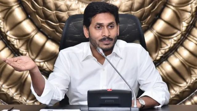 ఆంధ్రప్రదేశ్ ముఖ్యమంత్రి వై.ఎస్‌.జగన్‌మోహన్‌రెడ్డి