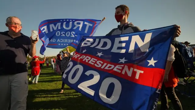 человек с флагом