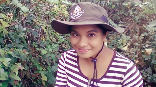 ''සතුන් ගැන පමණක් නෙවෙයි, ශාක ආදිය ගැනත් තොරතුරු රතු දත්ත පොතේ තියෙනවා."- ආචාර්ය සහනි ප්‍රභා චන්ද්‍රසිරි