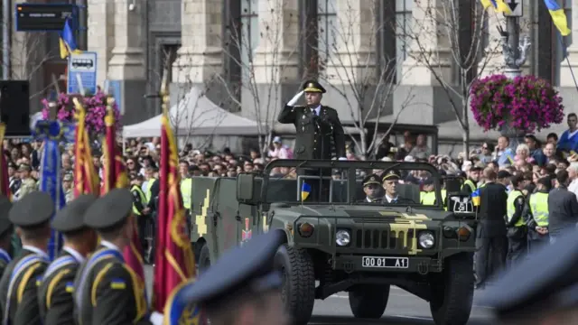 Полторак на параді