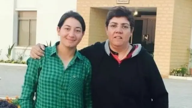 नाहिदा ख़ान