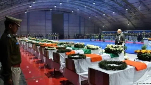 नरेंद्र मोदी