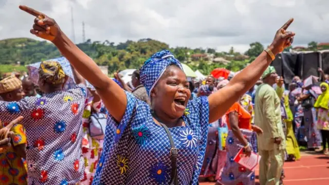 Awọn oṣiṣẹ l'Ekiti fo fayọ