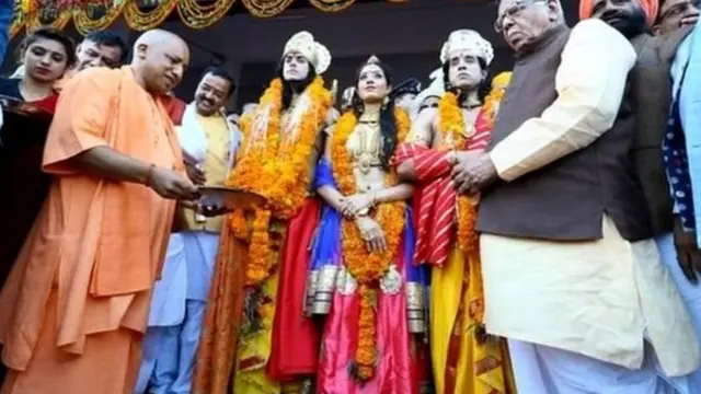 योगी आदित्यनाथ और राम नाइक