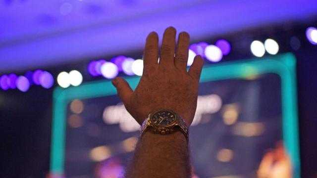 Mão estendidafiorentina palpite hojeculto religioso