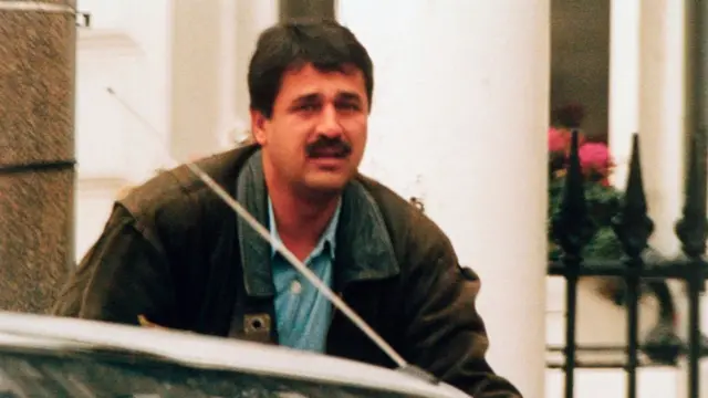 ڈاکٹر حسنات خان