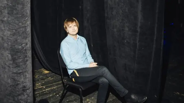 폴란드 음악가인 그제고르츠 키아토스키에게 네버마인드는 공산주의 몰락 이후의 자유를 상징한다