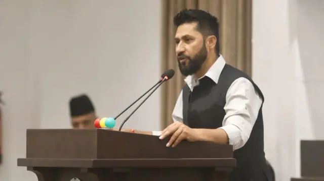 रवि लामिछाने संसद्मा बोल्दै