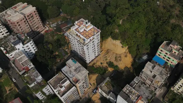 চট্টগ্রামে পাহাড় কেটে ভবন তৈরির প্রস্তুতি 