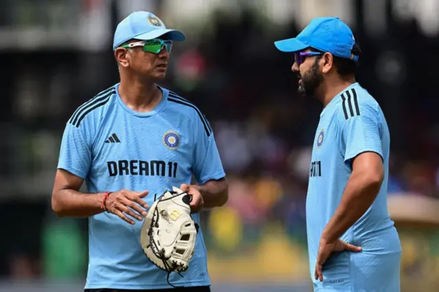 राहुल द्रविड़ और रोहित शर्मा