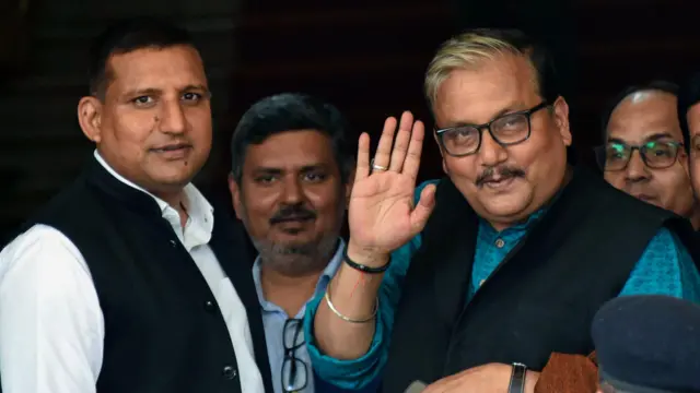 आरजेडी के राज्यसभा सांसद संजय यादव और मनोज झा