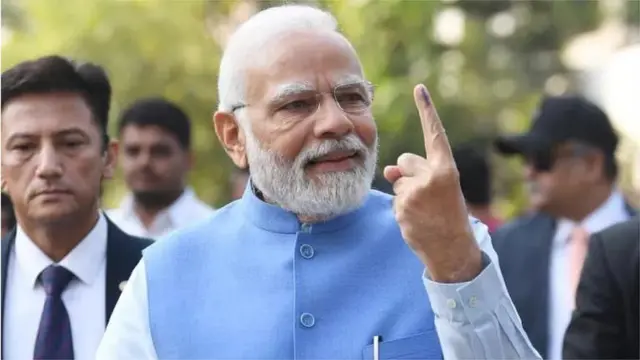 नरेंद्र मोदी