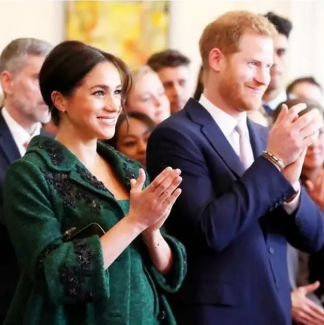 प्रिन्स हॅरी आणि अभिनेत्री मेगन मार्कल यांना मुलगा झाला.