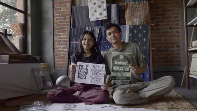 Sania Saraswati dan Cokorda Suryanata, inisiator koalisi anak muda di Bali yang diberi nama Berhak Bergerak.