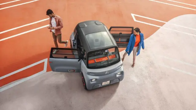 طراحان سیتروئن تلاش کرده‌اند تا حد ممکن هزینه ساخت ماشین کاهش یابد