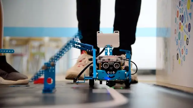 રૉબૉટની તસવીર