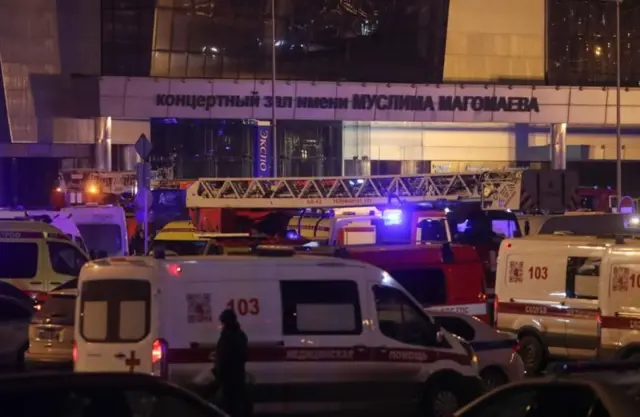 Les secours ont répondu à l'appel à l'aide des secours du Crocus.