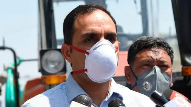 વિજય નહેરા