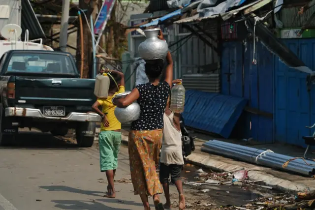 ရေသန့် နဲ့ အမိုးအကာတွေ ထောက်ပံ့ပေးမှာဖြစ်