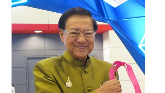 Giáo sư Sunait Chutintaranond, Tiến sĩ lịch sử chuyên về Đông Nam Á đã về hưu của Đại học Chulalongkorn