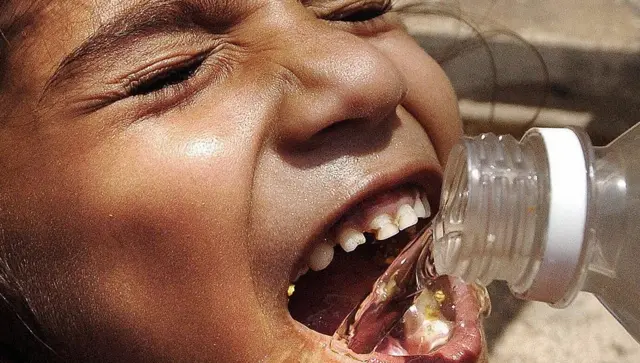 கொதிக்கும் வெயில்