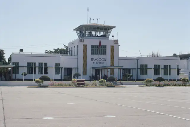 တံခါးပိတ်ခေတ်က ရန်ကုန်လေဆိပ်